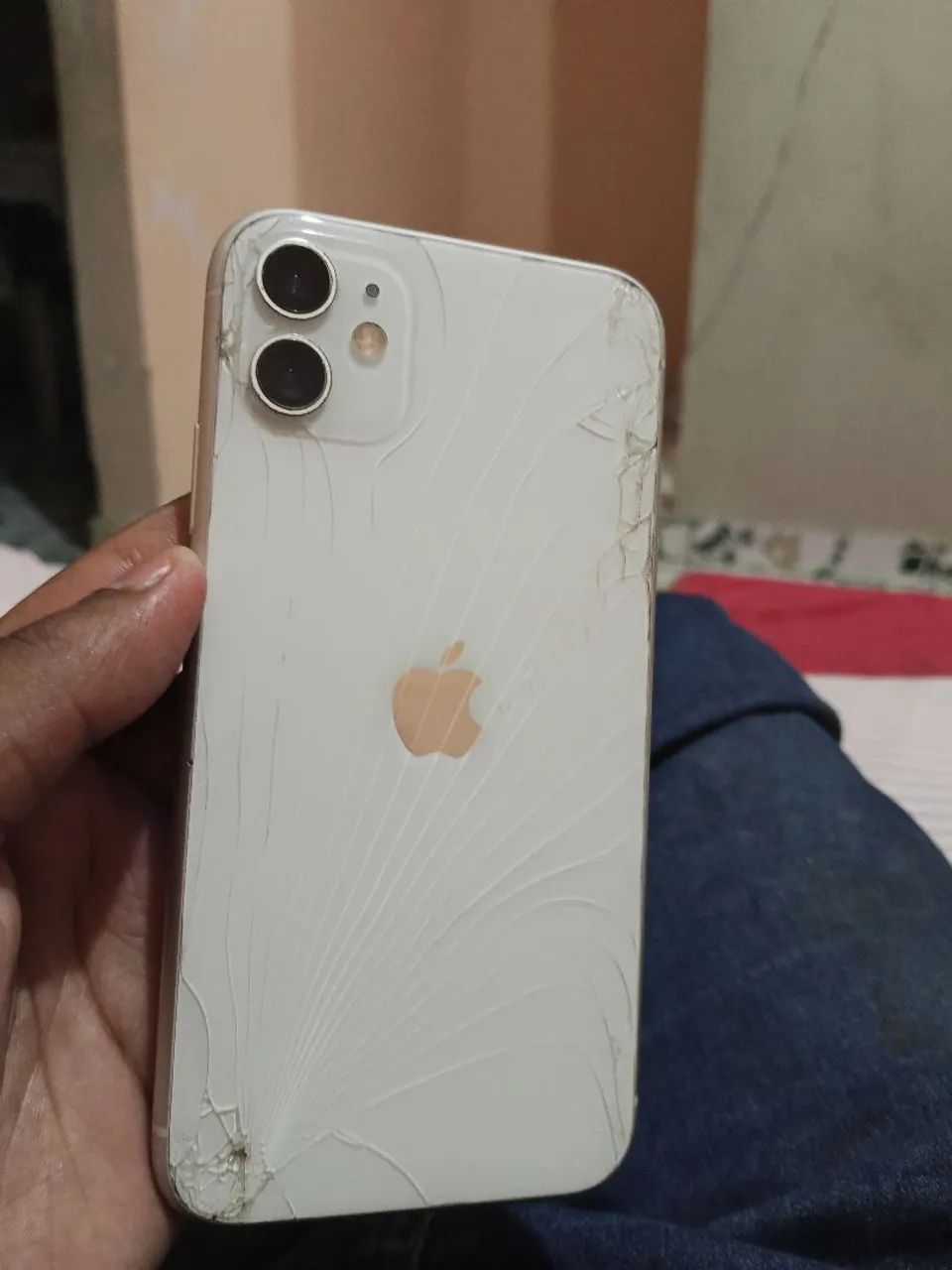 IPHONE 11 64 GIGAS - FACE ID OK - Foto 3