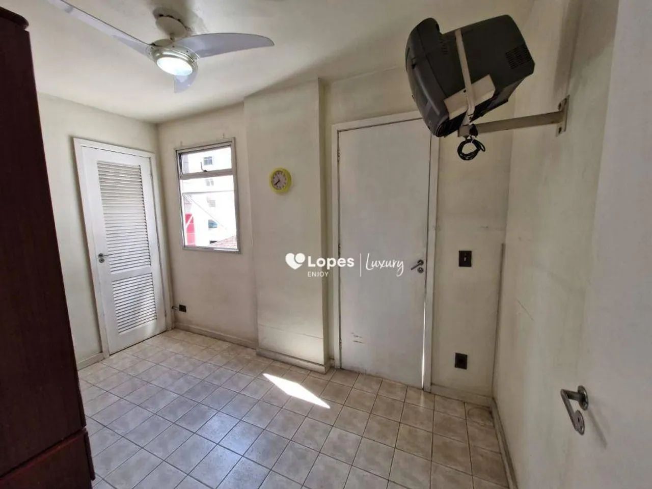 Apartamento de 1 quarto com 1sendo um revertido com banheiro - Foto 5