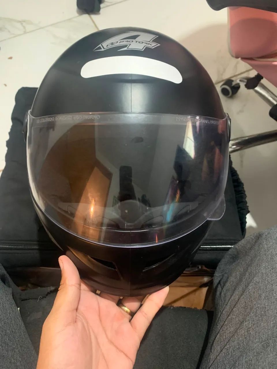 Capacete de moto novinho usado 1 semana - Foto 3