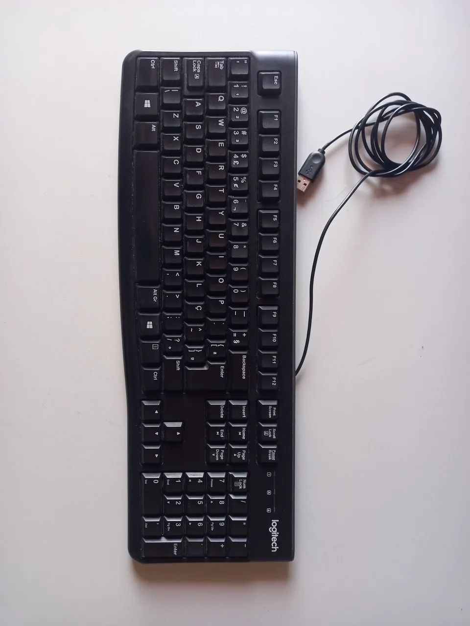 Teclado Logitech K120 USB ABNT2 com Fio - Funcionando Perfeitamente