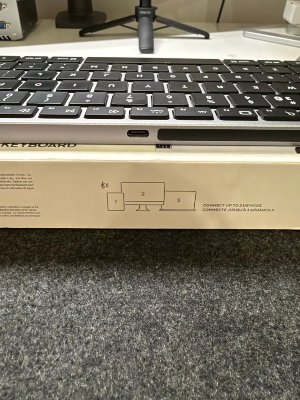 Teclado Satechi Slim X1 Bluetooth com Backlight para Mac