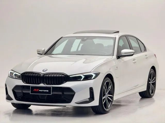 BMW 330E 2024