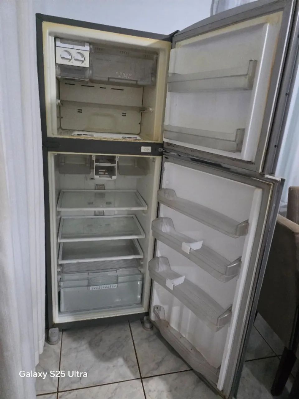 Vendo Geladeira Brastemp - Foto 2