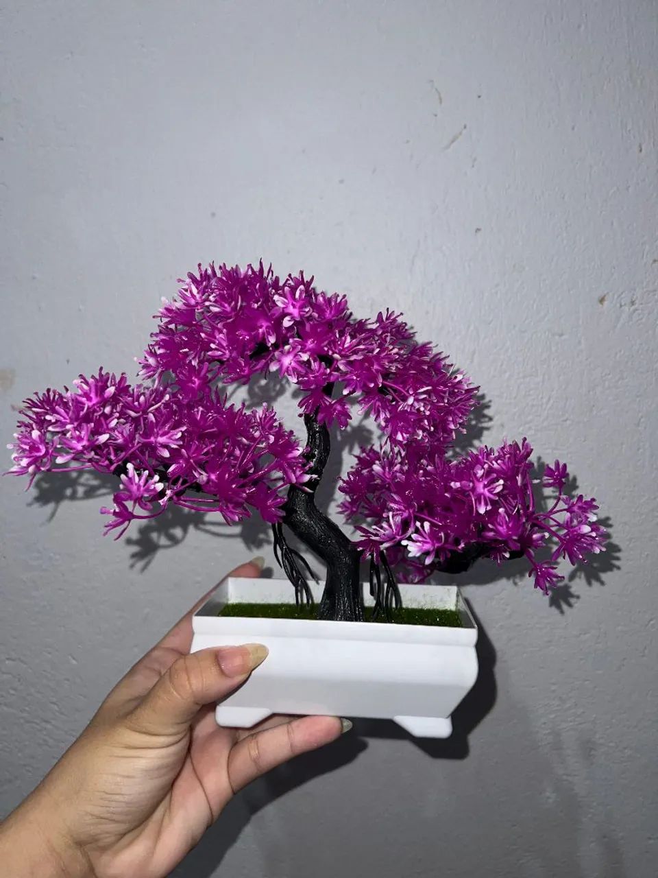  Bonsai Decorativo Artificial com Vaso Branco - R$ 35 - Foto 2