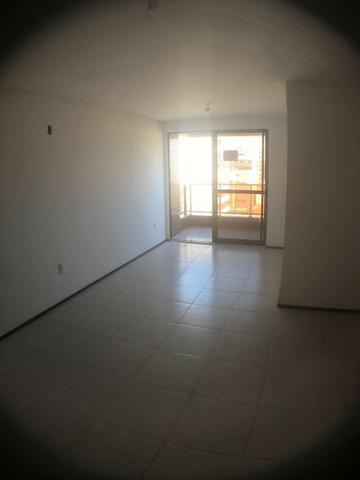 Apartamento 02 Quartos na Jatiúca, próximo ao Posto 7. Pronto para morar ! - Foto 3