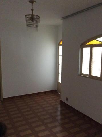 Casa com ediclua nos fundos pq santo antonio jacareí sp - Foto 4