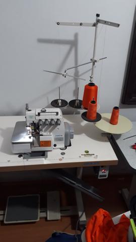 Máquina industrial de costura Overlock - Foto 2