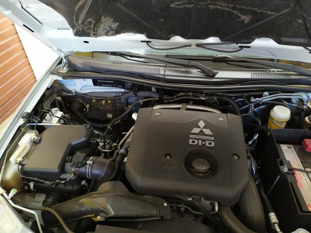 L200 Triton - Foto 4