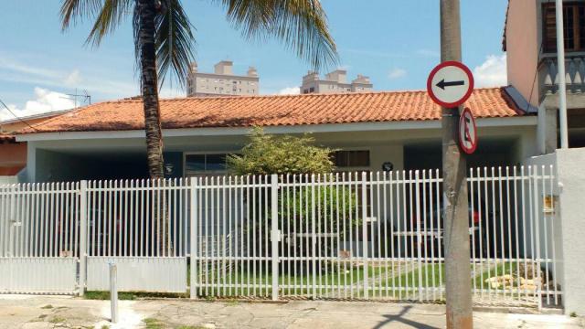 Excelente Casa com 3 dormitórios à venda, no Centro de Jacareí/SP