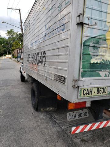 D40 vendo ou troco por caminhão trucado único dono de empressa