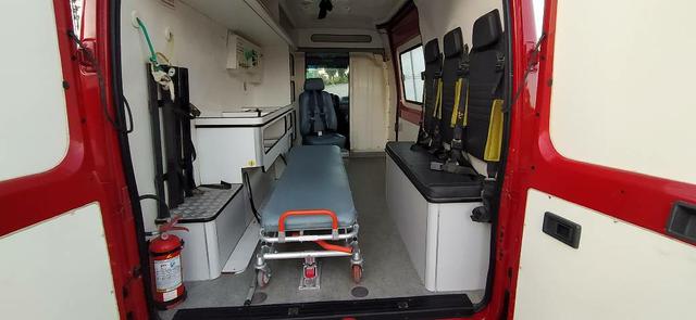 Ambulância Boxer ou motorhome - Foto 10