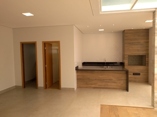 Samuel Pereira oferece: Casa Nova RK Centauros Sobradinho Piscina Churrasqueira 3 suítes - Foto 8