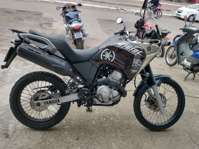 MOTO SEMI NOVA