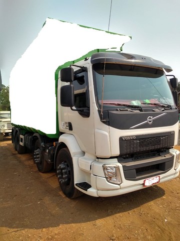 CAMINHÃO VOLVO VM330 BITRUCK 2018