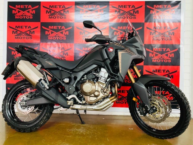 ÁFRICA TWIN 2020 COM APENAS 2400KM! ACOMPANHA PAR DE PNEU ORIGINAL EXTRA!