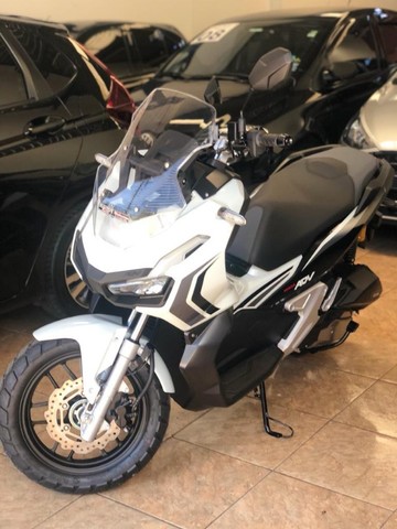 NOVA HONDA ADV 150 IPVA TOTAL PAGO 21/21 BRANCA A PRONTA ENTREGA