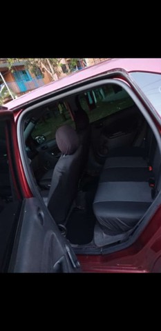 FIESTA SEDAN 2008