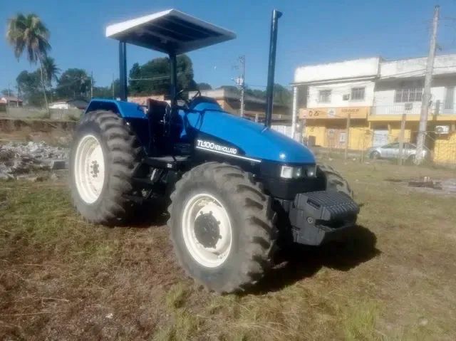 Trator agrícola New Holland TL 100 4x4