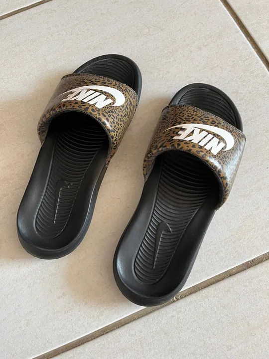 Chinelo Nike Oncinha Original N 37