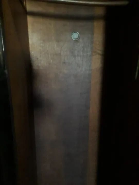Guarda roupa antigo porta de correr - Foto 3