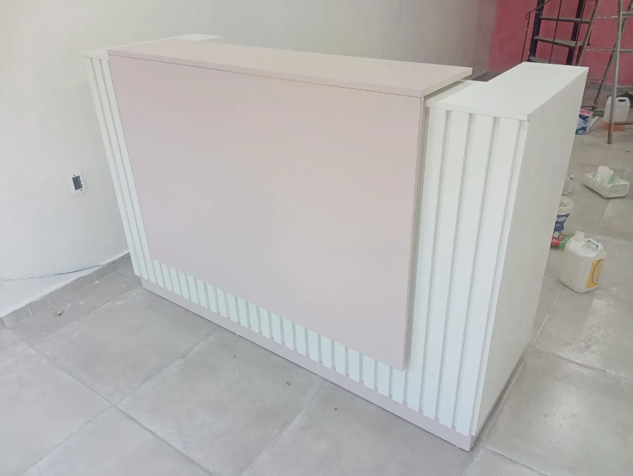 BALCÃO PARA RECEPÇÃO  MARCENARIA PRÓPRIA 