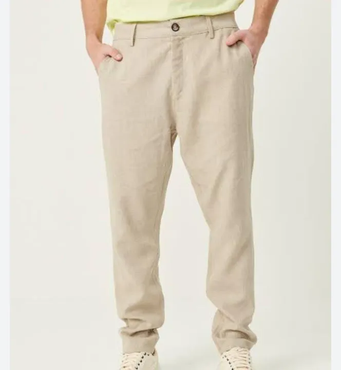 Calça de linho bege masculina
