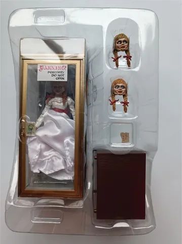 Figura Annabelle Volta Pra Casa Invocação Mal Neca Original - Foto 3