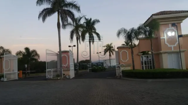 TERRENO À VENDA CONDOMÍNIO SANTA ISABEL EM LOUVEIRA/SP.