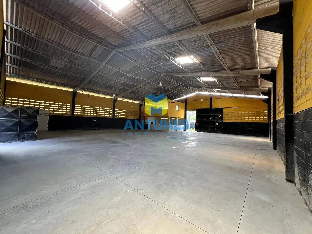 Alugue em Prazeres, Galpão com 520m² + doca e pátio de 650m². 100m da Br-101 - Foto 9