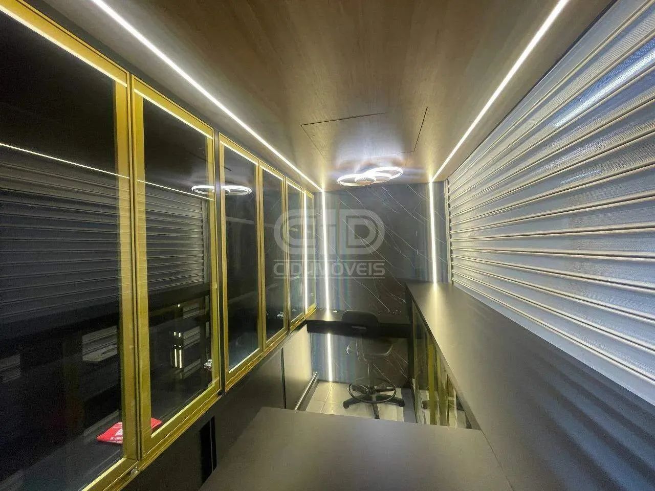 Loja comercial com aproximadamente 6m² no Centro comercial Feirão dos Importados - Foto 4
