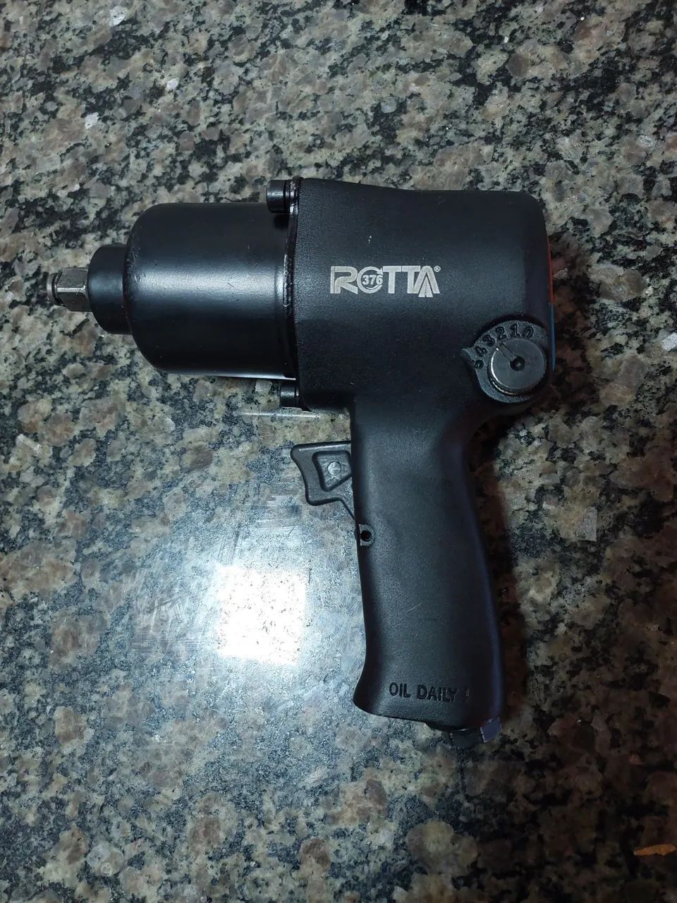 Chave de impacto pneumática ROTTA 376