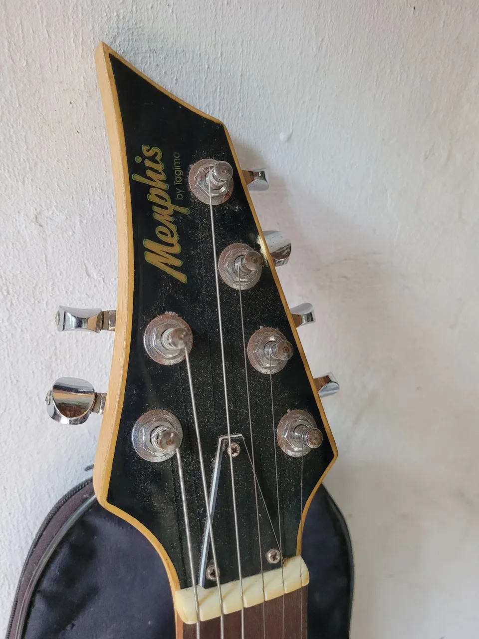 Guitarra Elétrica Memphis by Tagima