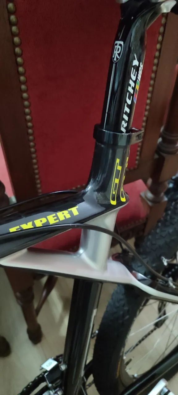 Bike GT Carbono Zaskar Expert Deore XT 27v - Aro 26 - Importada