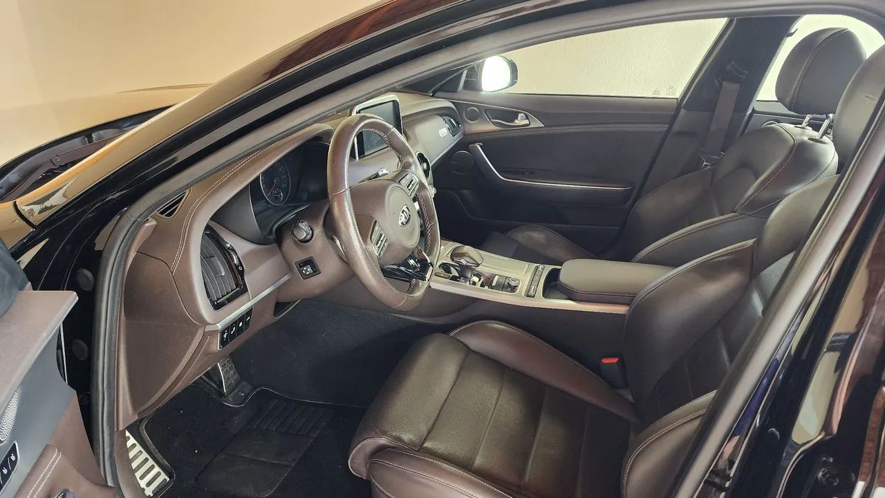 Kia Stinger GT, 3.3 V6 370cv Bi-turbo Launch Edition by Fittipaldi. - Foto 4