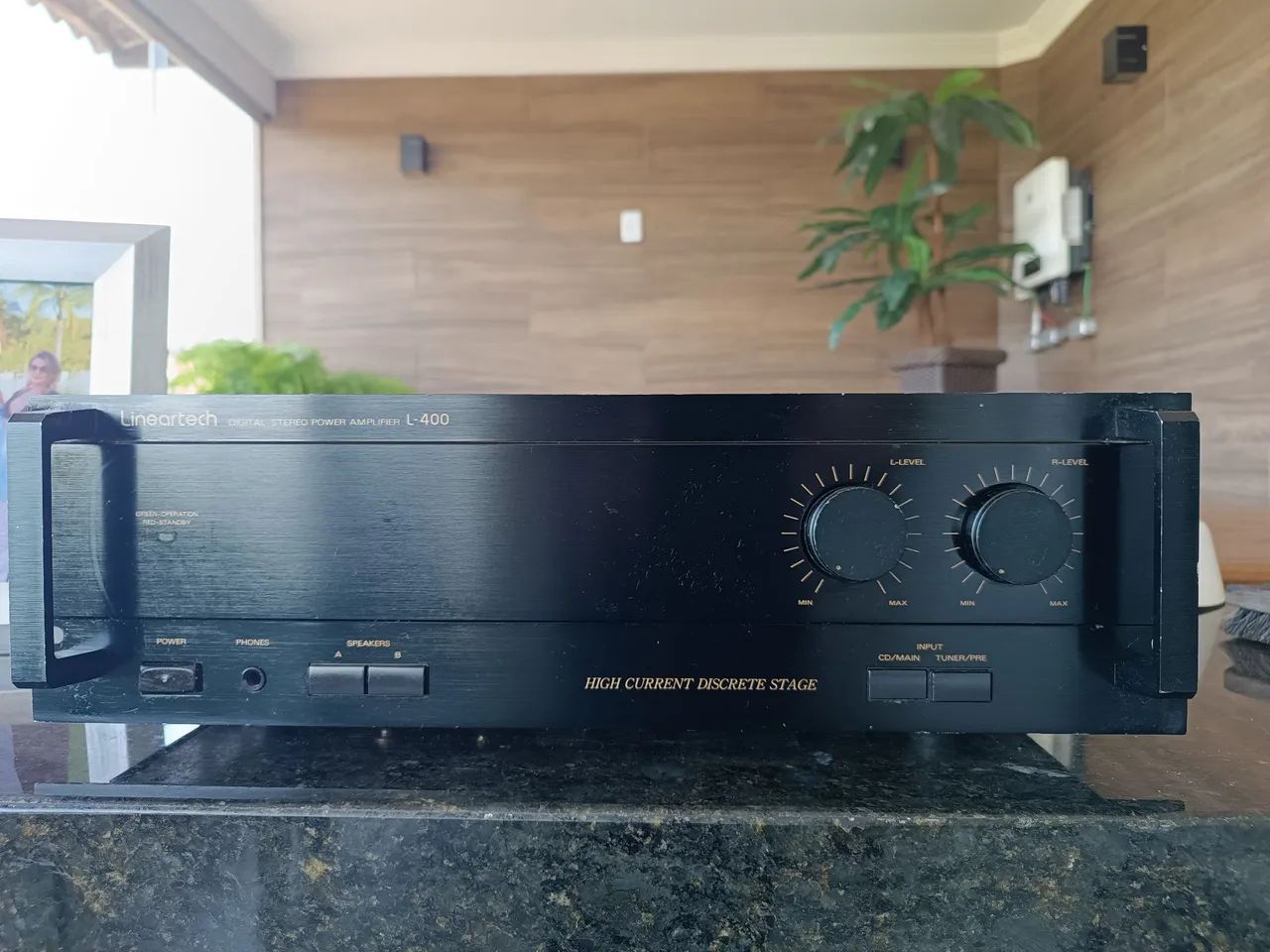 Amplificador, Power estéreo L400 Leneartech 