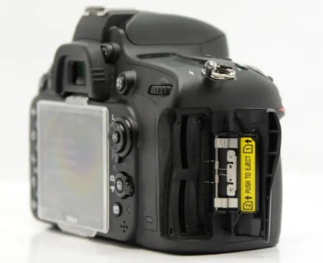 Câmera Nikon D 610 Profissional (Fullframe). - Foto 3