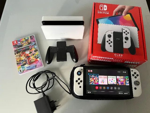 Nintendo Switch Oled 64GB + Mario Kart - Seminovo