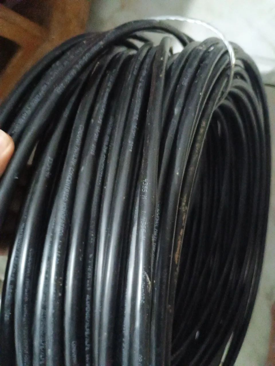 Cable 1664961596576641120