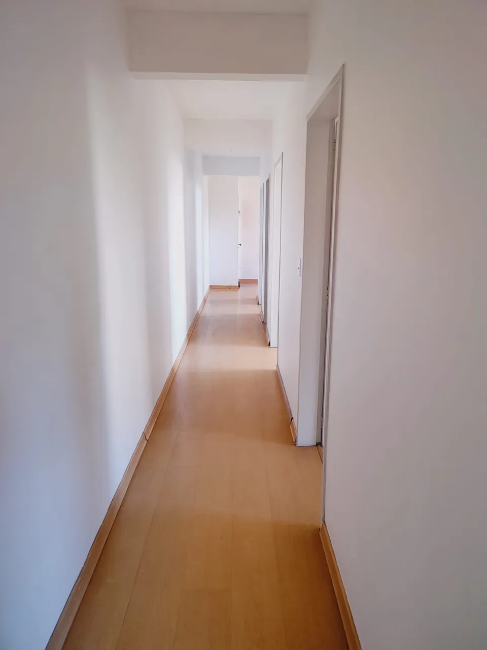 Imóvel para aluguel com 82 metros quadrados com 3 quartos em Jardim Sabará - Porto Alegre