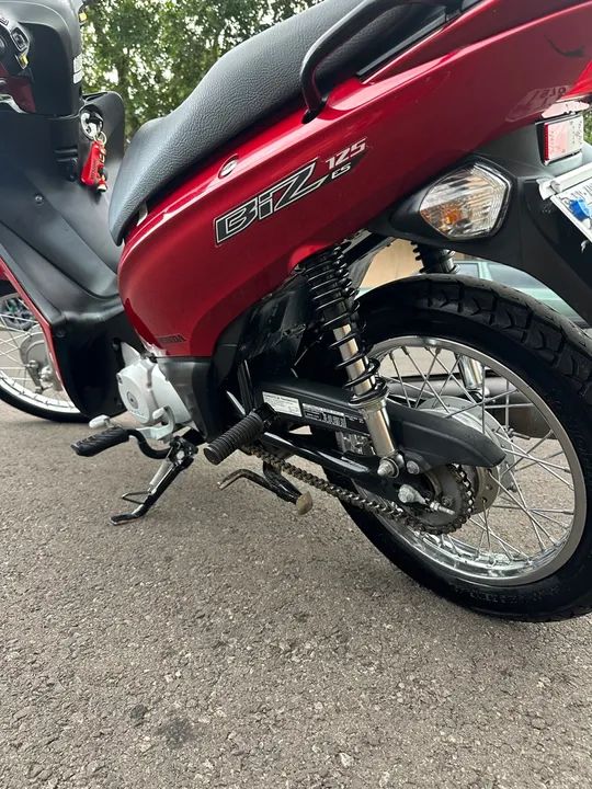 Honda Biz 125 CS - Vermelha - Ótimo estado