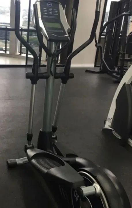 Elíptico Profissional Olimpikus E30