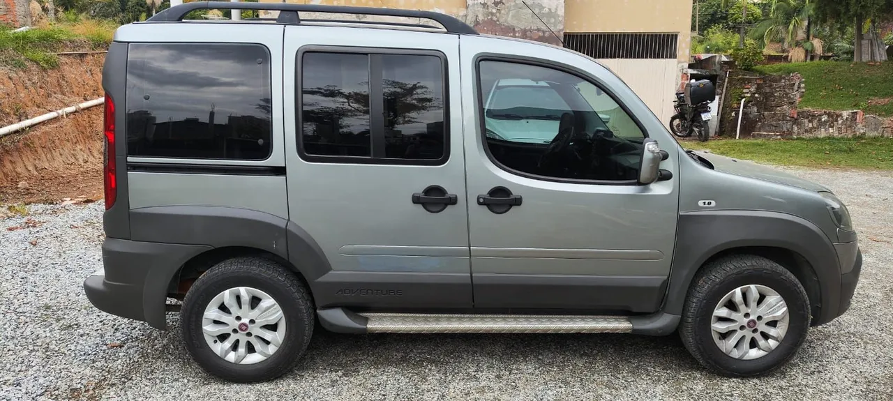 DOBLO ADVENTURE GNV - IMPECÁVEL