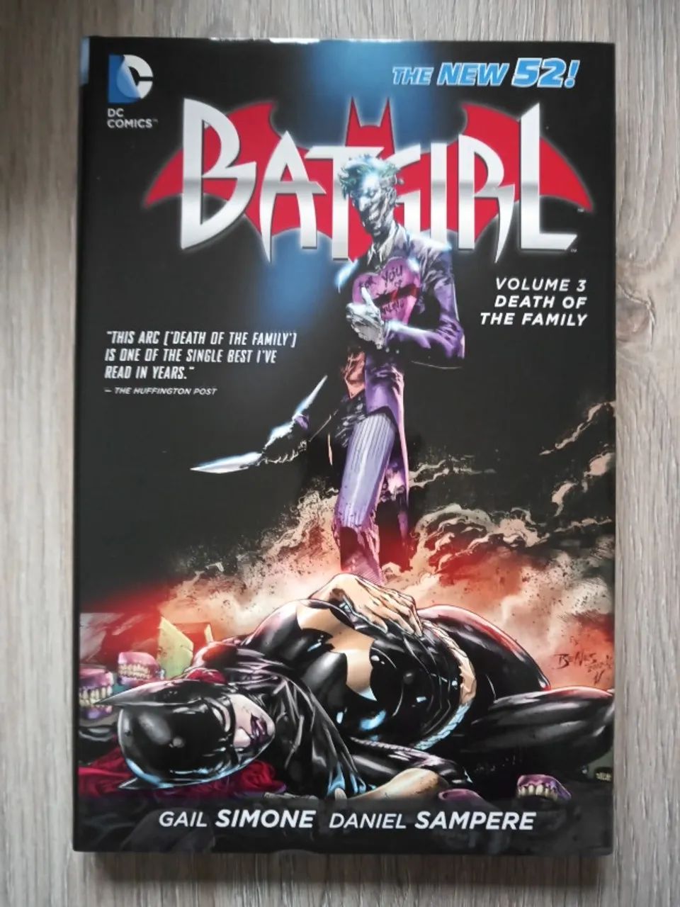 Hq Batgirl Volume 3: Death of the Family HC (The New 52) importada