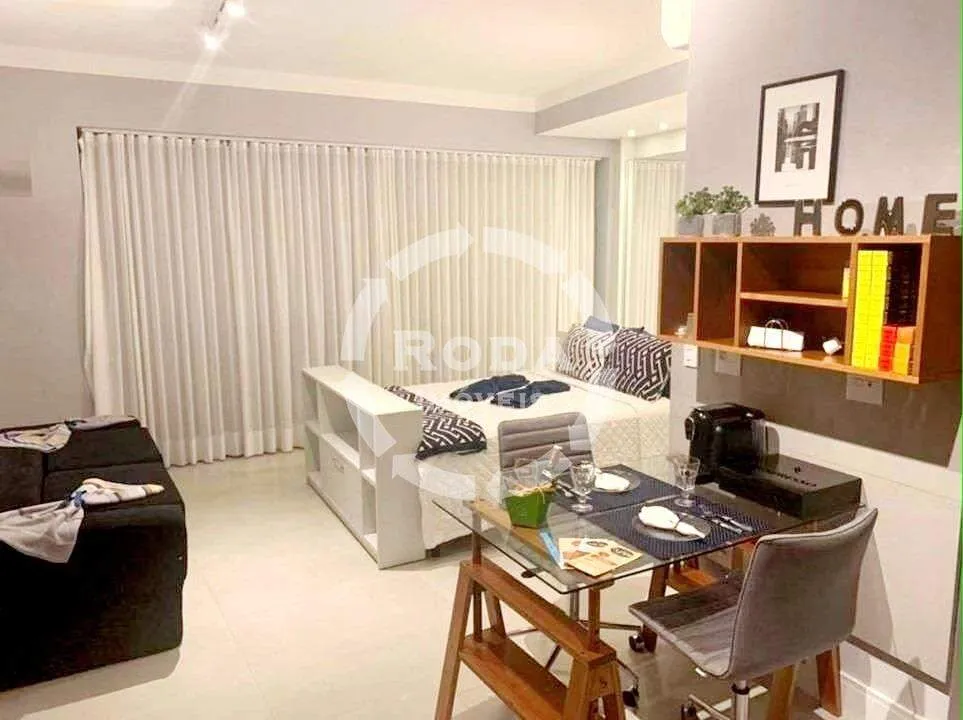 Studio Mobiliado com Vista para o Mar na Pompéia Santos