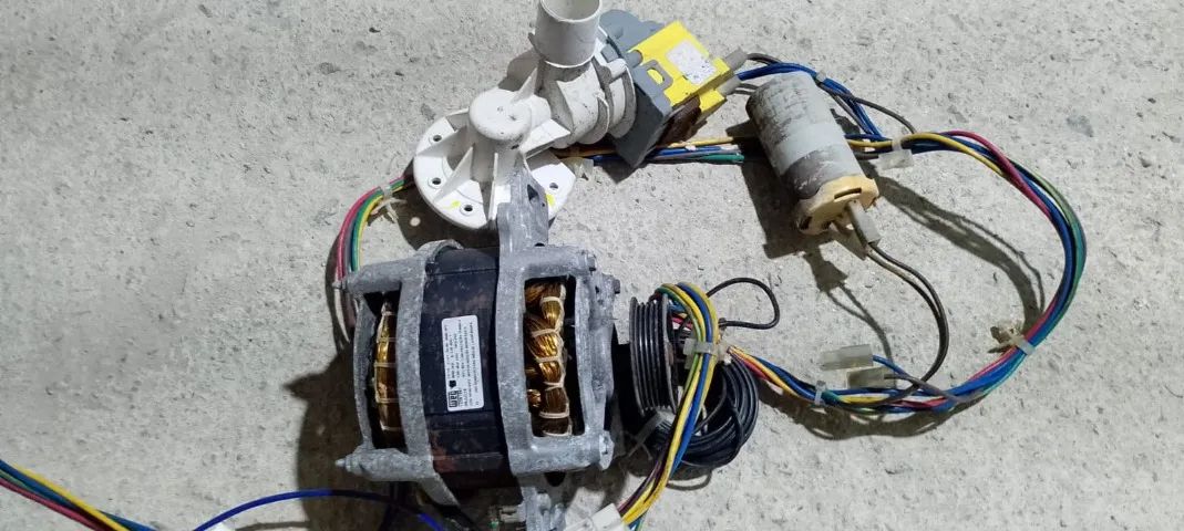 Motor Maquina Lavar Consul Facilite 11,5Kg + brinde peças 