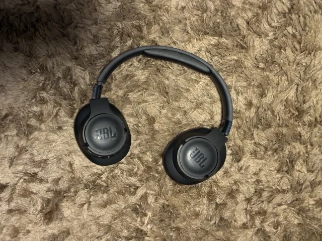 Headphone JBL Tune 760NC