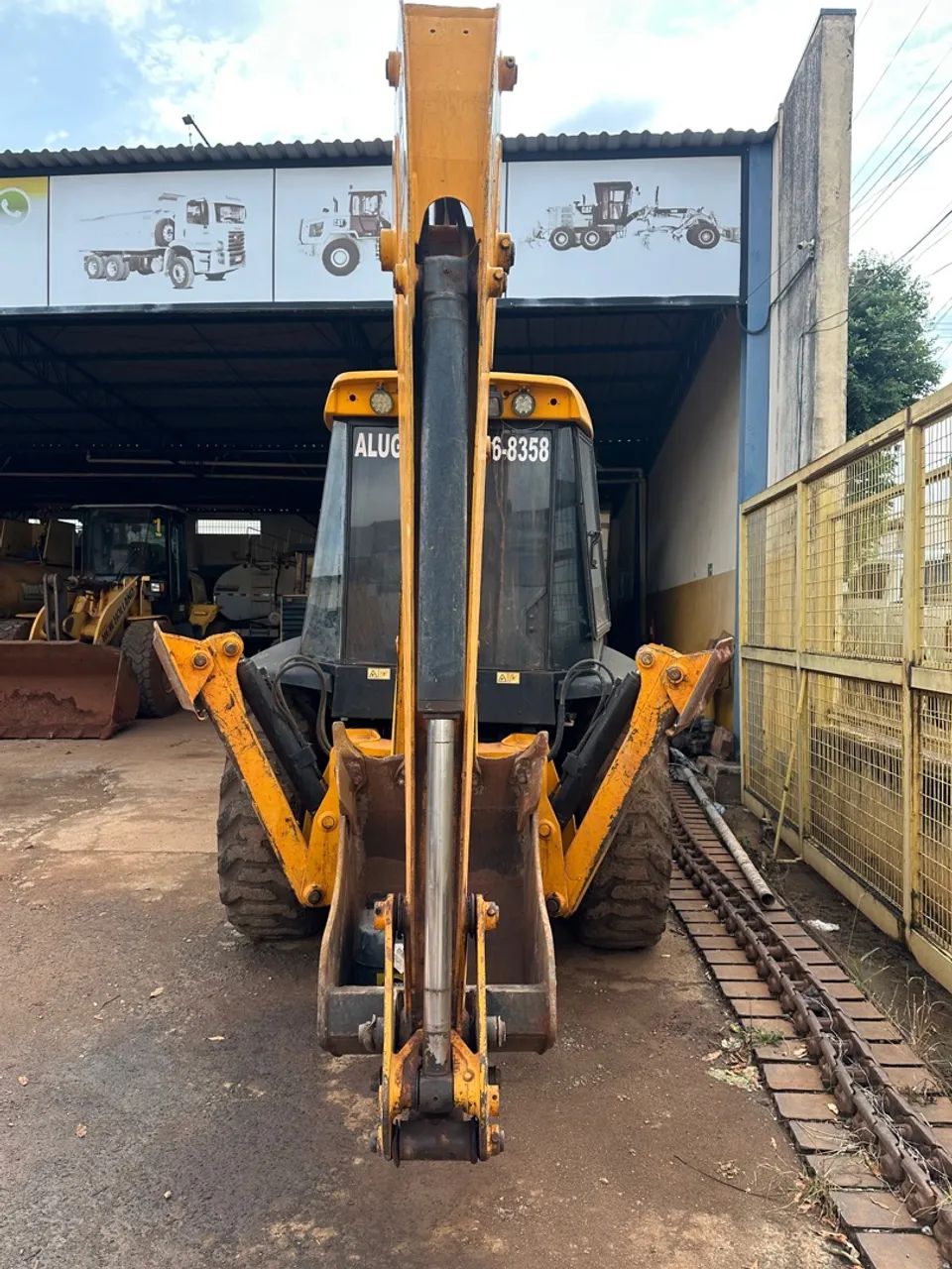 Retroescavadeira JCB 3C  - Foto 3