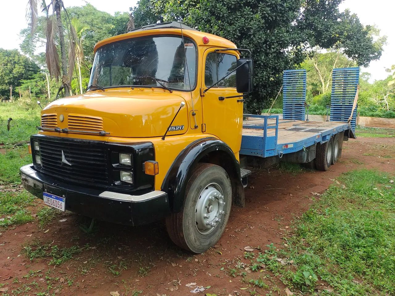 Prancha para transporte de máquinas pesadas frete para todos os estados