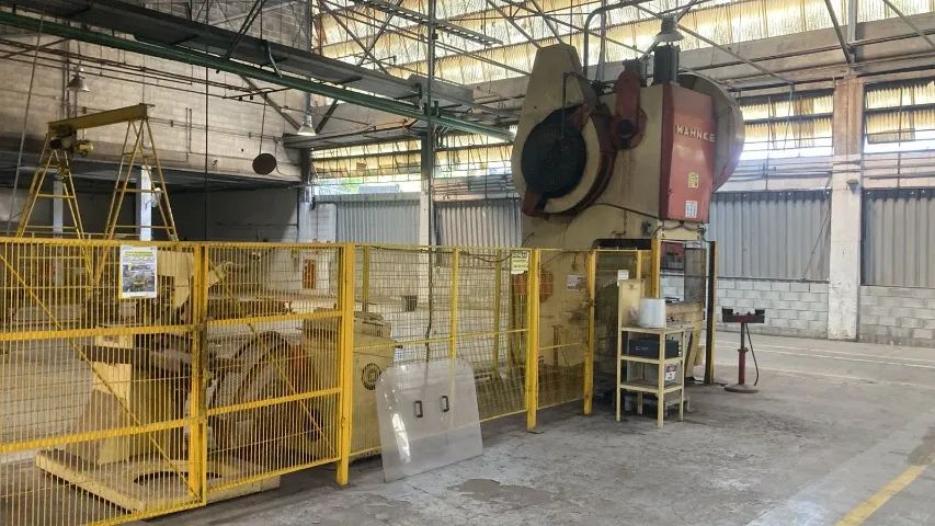 Prensa Excêntrica Mahnke 320 ton, 1200mm x 980mm de mesa  - Foto 5