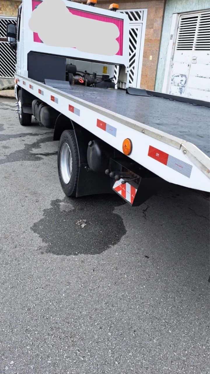 Ford cargo 815 e plataforma de guincho ano 2012.     - Foto 4